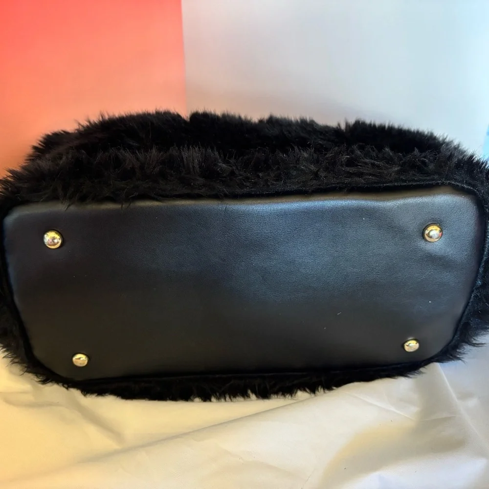 FIONA LANG Elegant Black Faux Fur Handbag - Picture 2 of 7